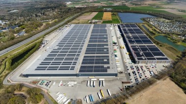 Energia solare e batterie smart: svolta green per Arvato